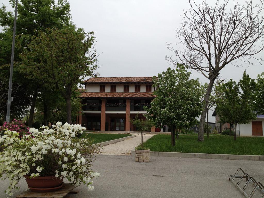 Agriturismo Nonis 산비토알타글리아멘토 외부 사진
